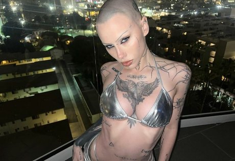 Siiickbrain pornstar adult image