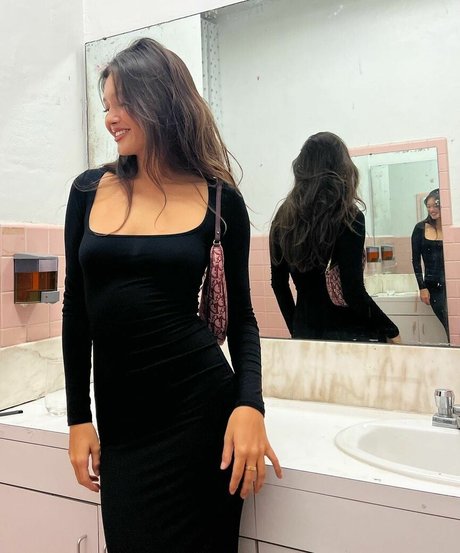 arab girls onlyfans pornographic img