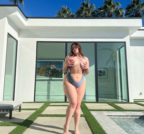 Barbie Ferreira sex star picture