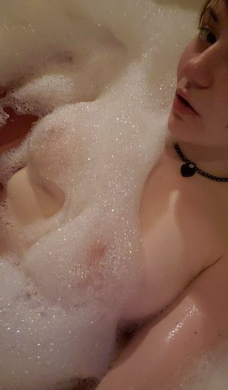 curvyelvishgirl star nudes photos