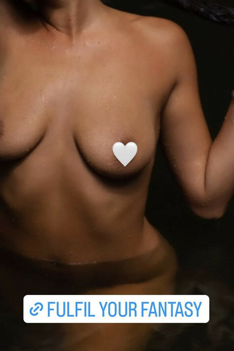 voodoopussaay hot model photos