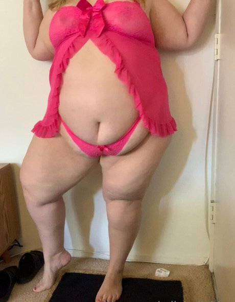 kellybellybbw nice model photo