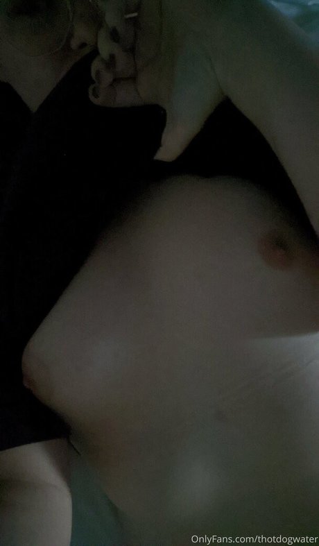 thotdogwater model adult photo
