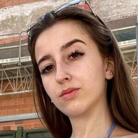 nayimtnez sexy pornstar pics