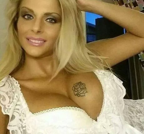 Francesca Cipriani star erotic pictures