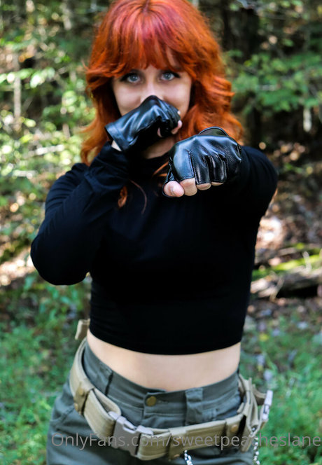 sweetpeacheslane nice actress image