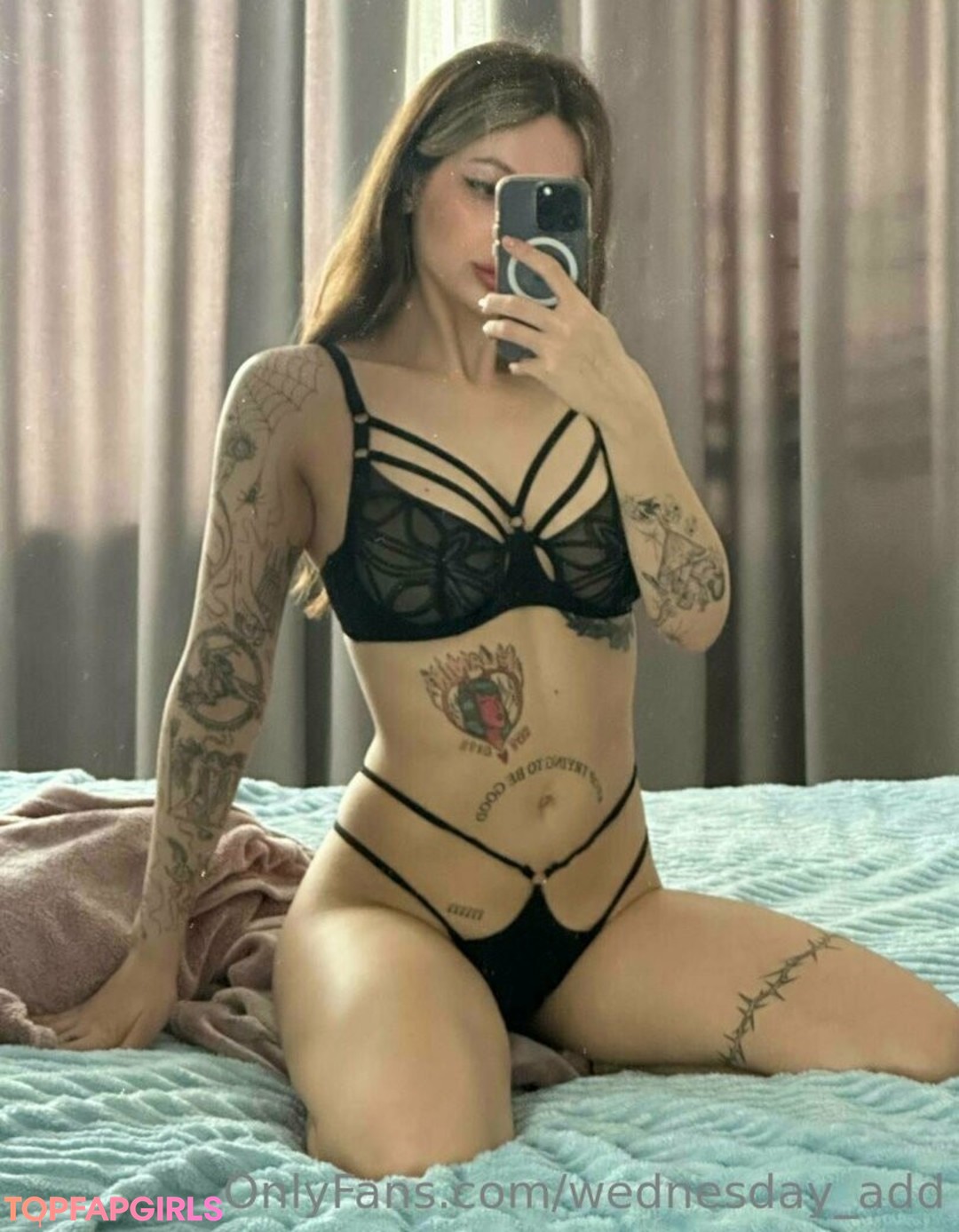 wednesday add star hot img