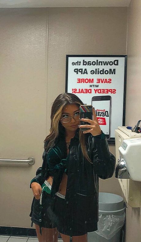 Mikah Tia nice model galleries