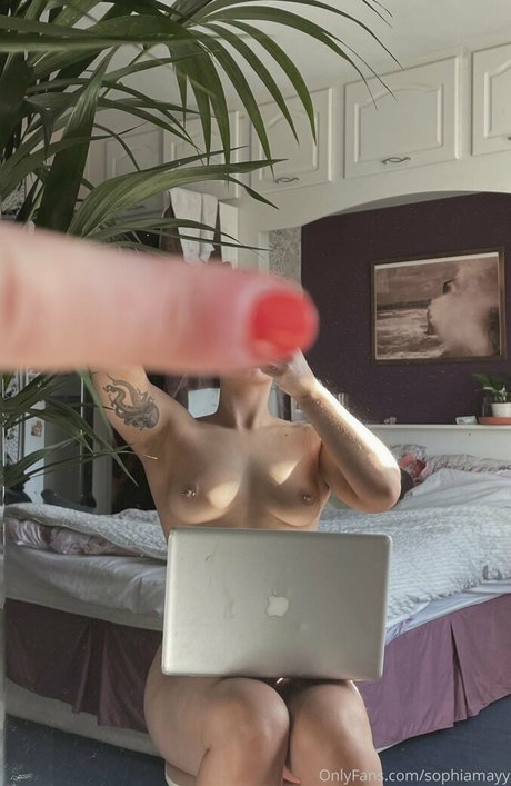 sophiamayy star erotic photos