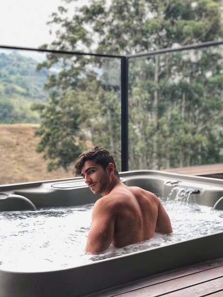 Juan Duque pornstar naked photo
