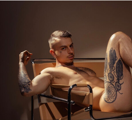 Flo model exclusive photos