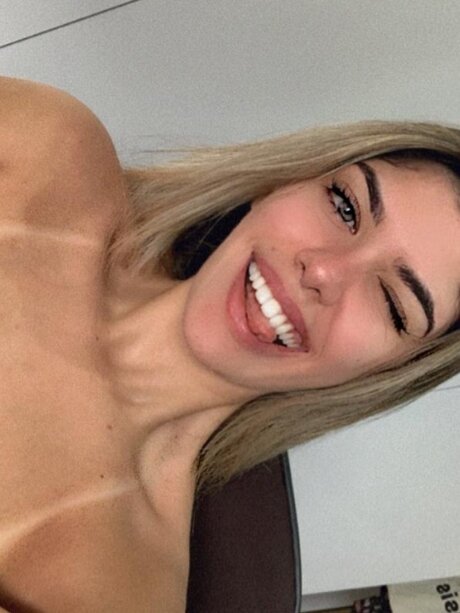 Bruna Luttero top profile image
