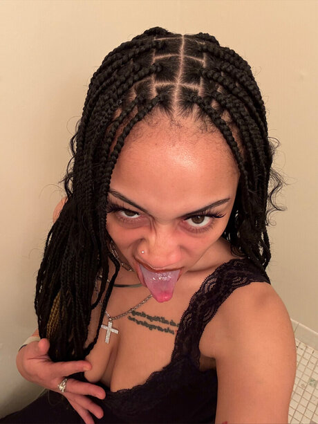 HeRb bAe top model photo