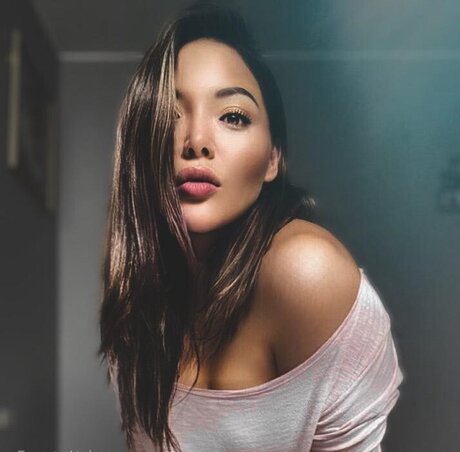 AlessiaCh naked actress img