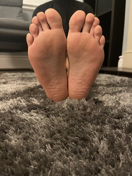 ToSellHisSole pornstar pretty pic