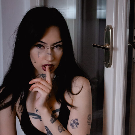 Cleo Peach  pornstar naked picture