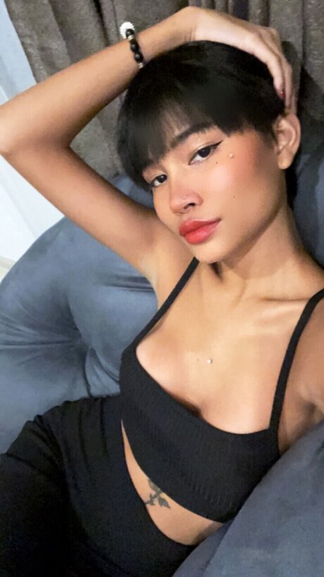 BabyZ nude model photos