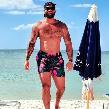 Kenneth Kent sexy star pic