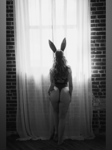 Candii naked model gallery