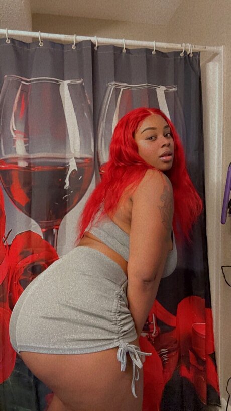 GlizzytheeStallion pornstar adult photo