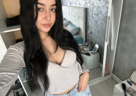 littlealicexxx pornstar art img