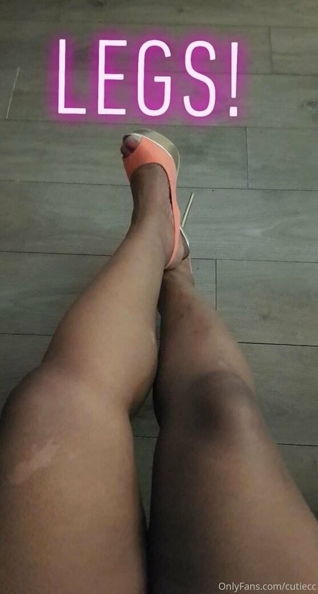 cutiecc model xxx photos