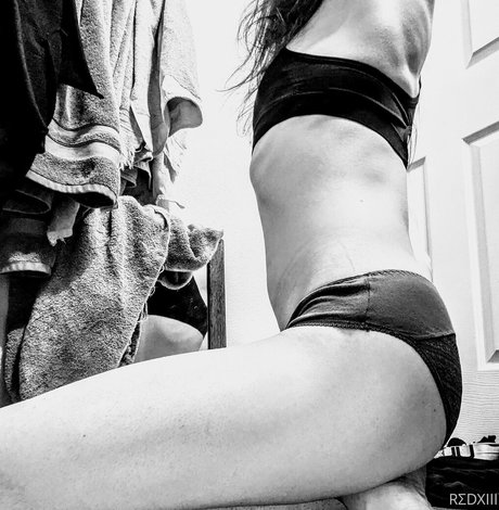 very skinny onlyfans porn image