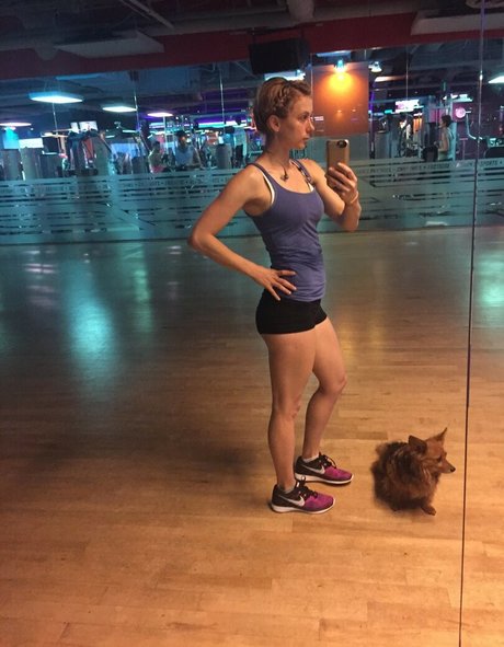 Iliza Shlesinger star nice photos