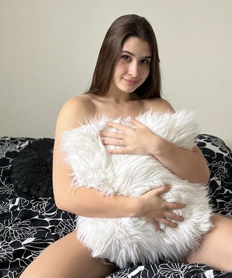 Audreystdenis nudes model image