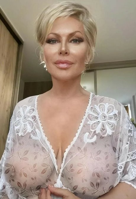 sucking cock onlyfans porno picture