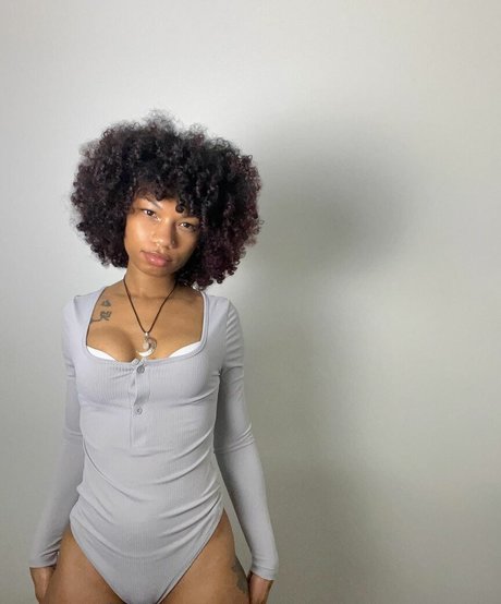 CurlyFryK top model images