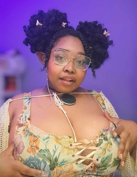 big tits nerd onlyfans art porn pictures