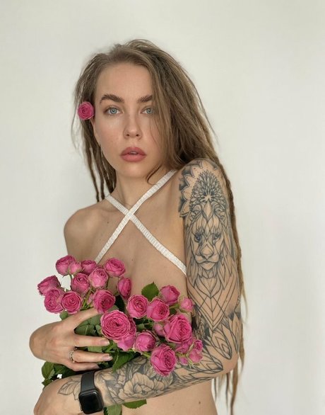 Hanna Mykhailova hd model picture