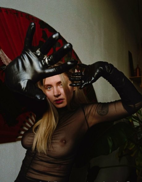 shemale fucks girl onlyfans hd photo