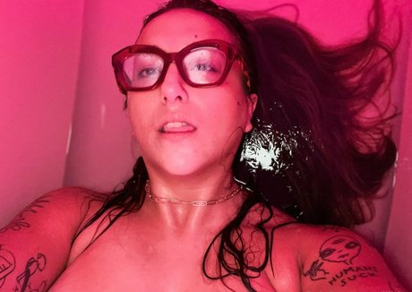 Lilbite nice pornstar photo