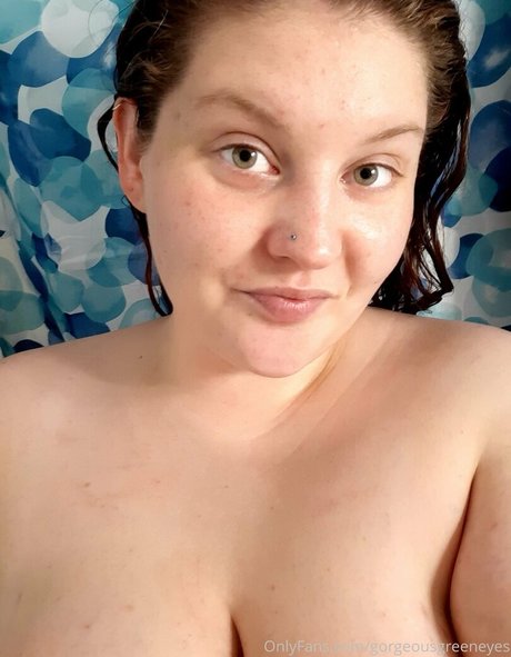 gorgeousgreeneyes free model pics