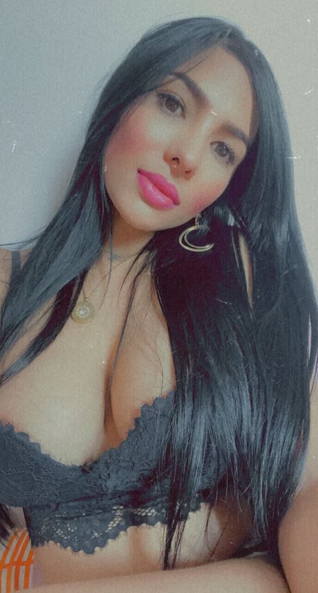 Anny Rodriguez star perfect image