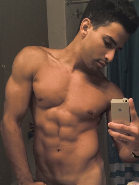 Jonathas pornographic model photo