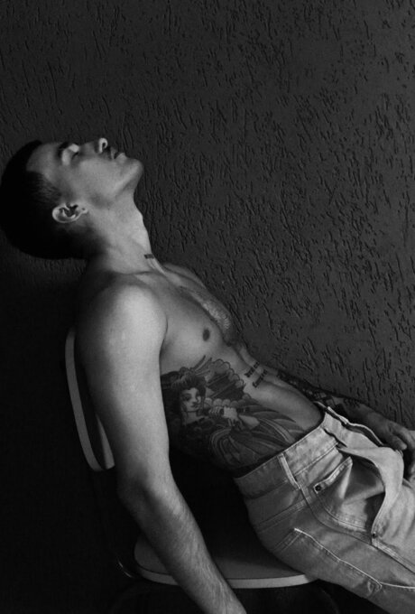 Italo Leon model porn pics