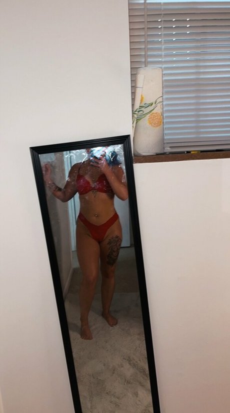 tatteddel naked actress image