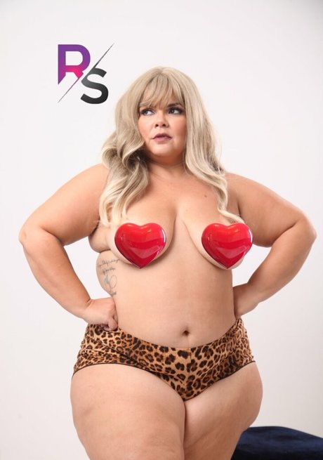 blonde muscle onlyfans beautiful nude img