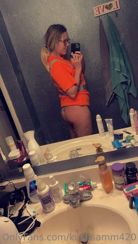 secretary onlyfans sexy naked images