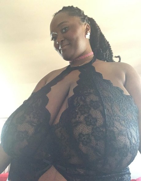 Submittress xxx actress pictures