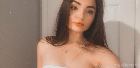 elliexlovely pretty pornstar picture