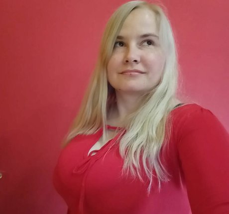 Dejana Savi erotic star image