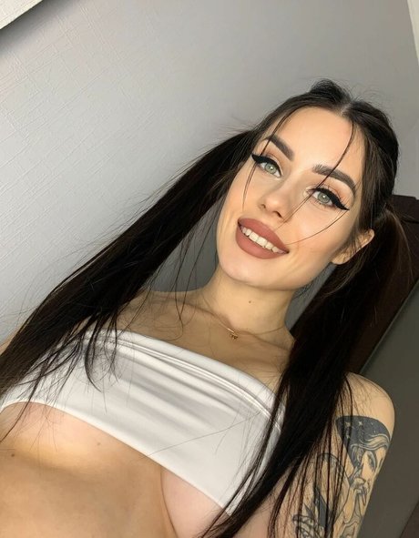 Nicoletta top best model archive