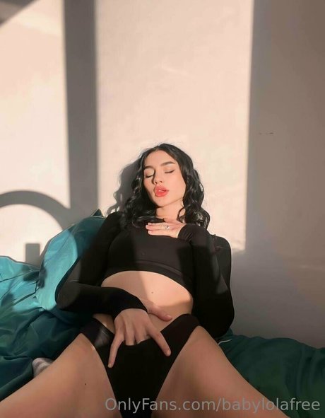 babylolafree profile image