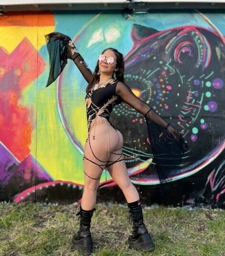 psychedelic kitty pornstar art photos