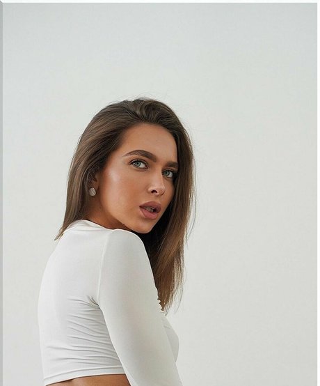 allwene free model adult gallery