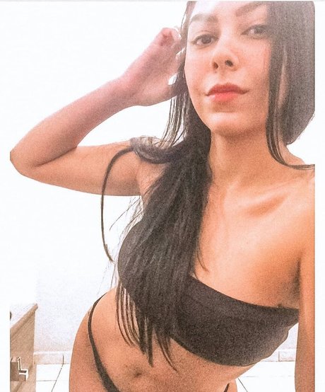 lsaabreuw star adult photos